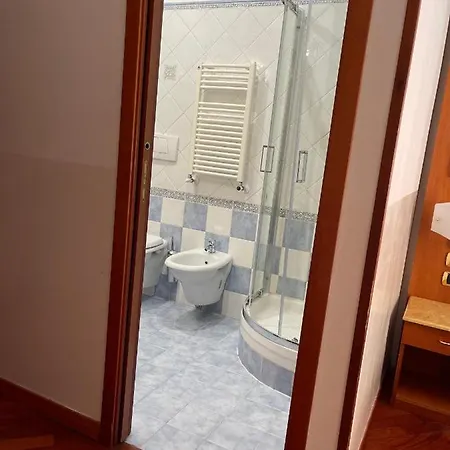 Πανσιόν 3rd Floor 69 Manin Street *
