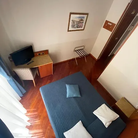 3rd Floor 69 Manin Street Πανσιόν Ρώμη