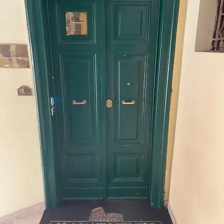 Πανσιόν 3rd Floor 69 Manin Street *