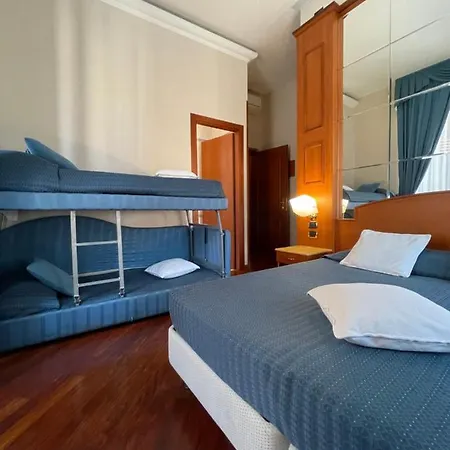 3rd Floor 69 Manin Street Πανσιόν