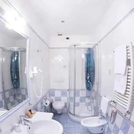 3rd Floor 69 Manin Street 3* Rzym