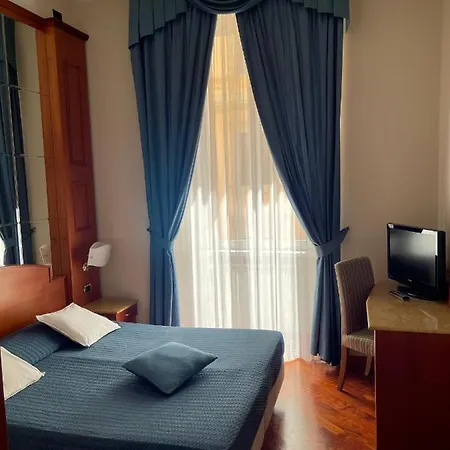 3rd Floor 69 Manin Street 3* Rzym