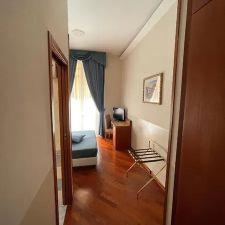 3rd Floor 69 Manin Street Rzym