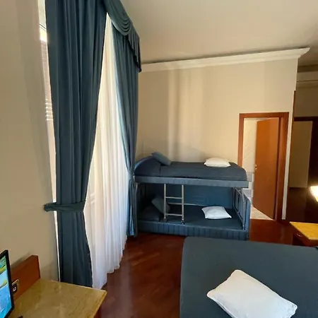 Hotel 3rd Floor 69 Manin Street 3*