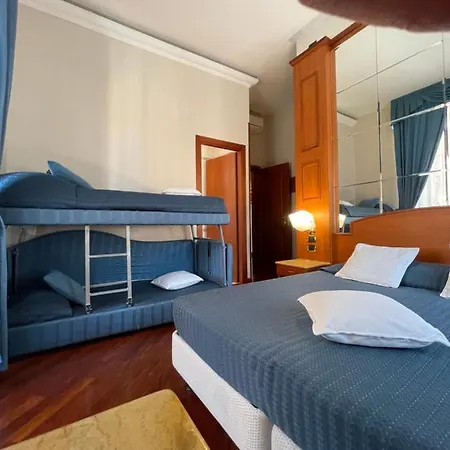 3rd Floor 69 Manin Street Rzym