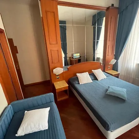 3rd Floor 69 Manin Street 3* Rzym