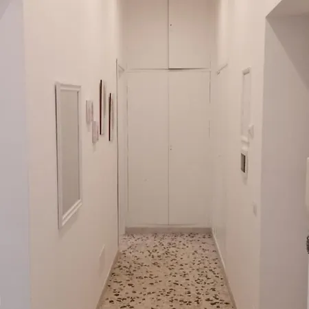 3rd Floor 69 Manin Street 3* Rzym