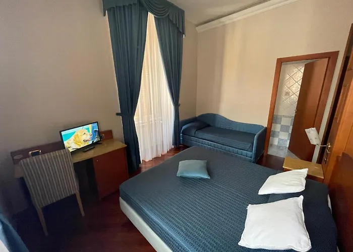 3rd Floor 69 Manin Street מלון 3*