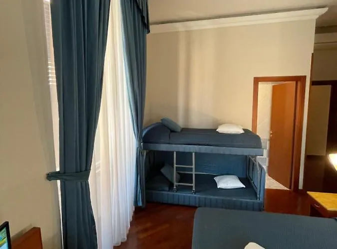 מלון 3rd Floor 69 Manin Street 3*