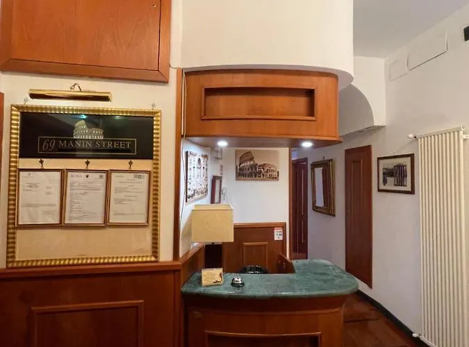 3rd Floor 69 Manin Street מלון רומא