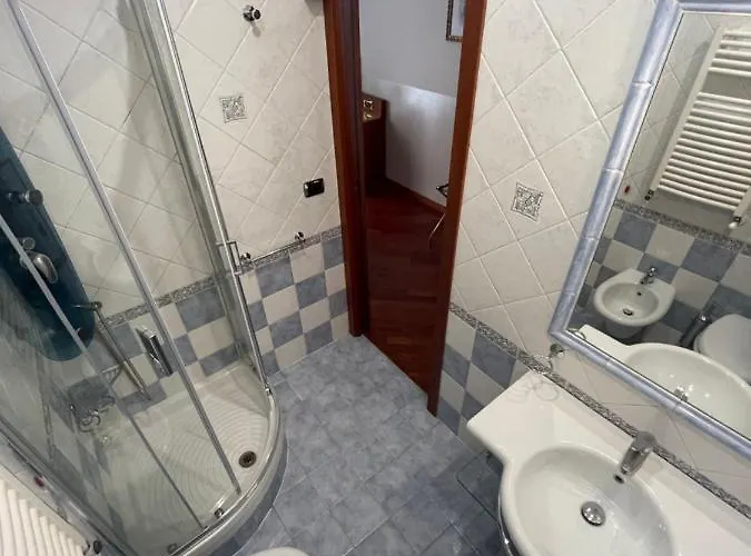 3rd Floor 69 Manin Street רומא