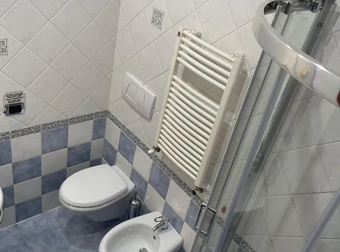 3rd Floor 69 Manin Street מלון רומא